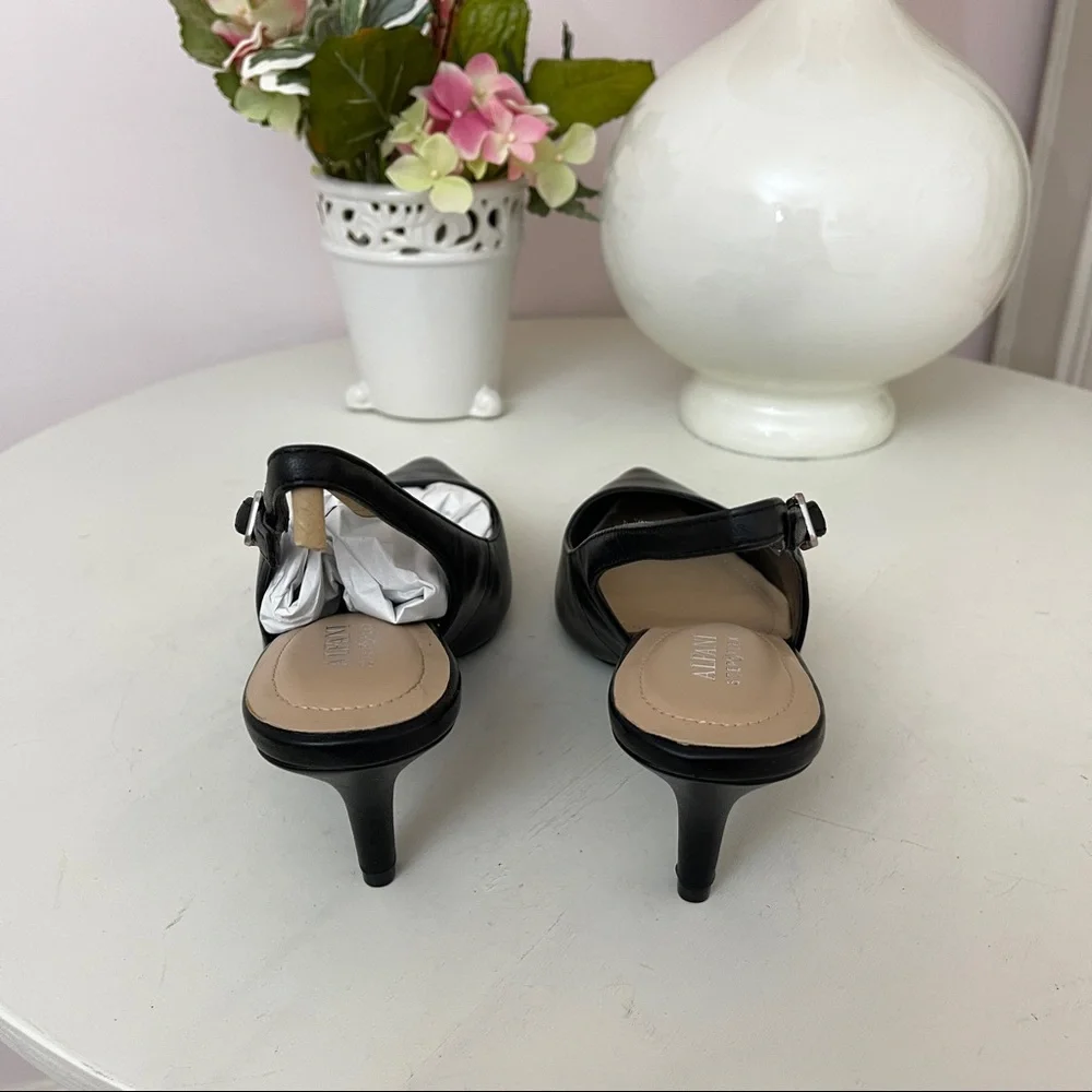 Women's Step 'N Flex Babbsy Pointed-Toe Slingback Pumps